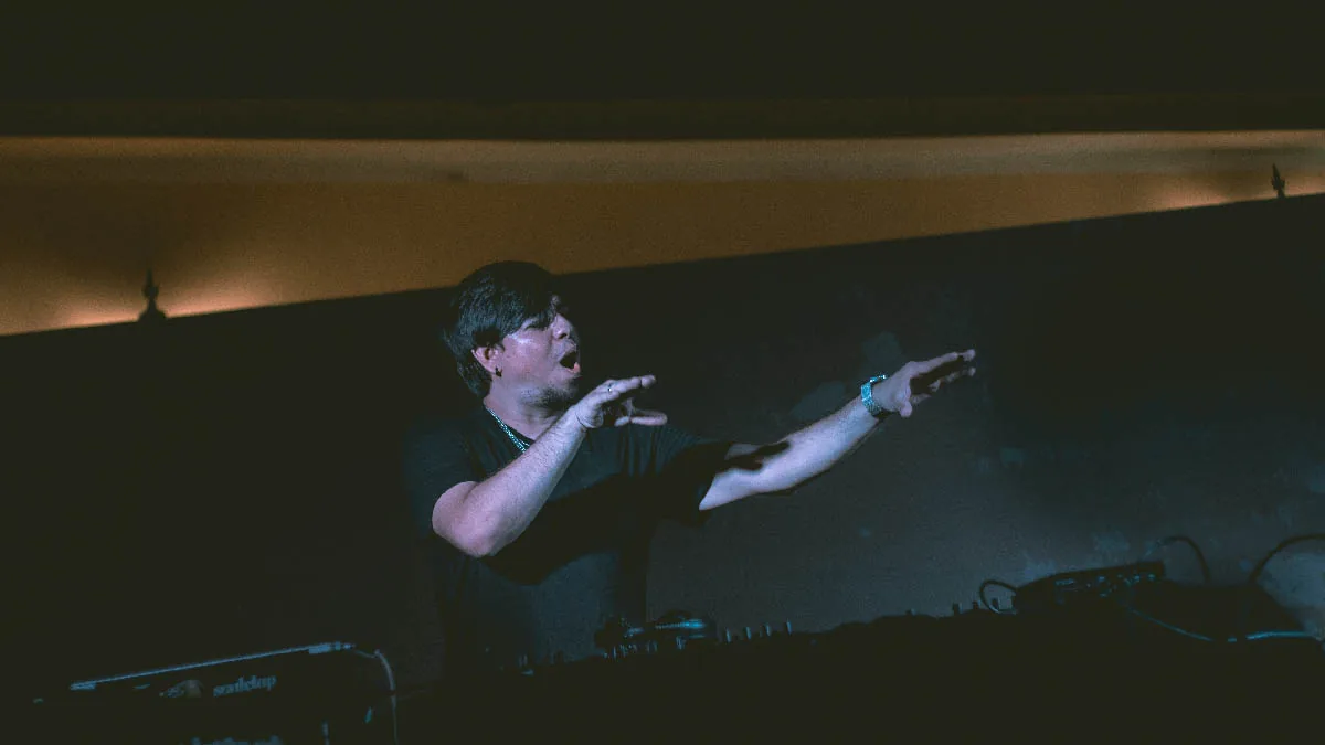 Agnostic performing live at Stereo G in Cuba